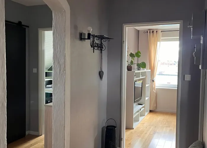 De La Niederau 公寓